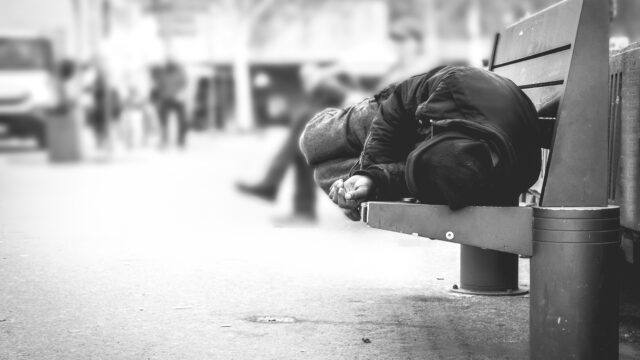 Povera Italia! Riflessioni sulla povertà nel nostro paese