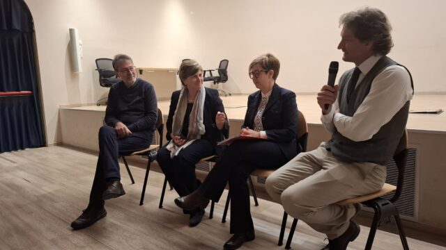 “Siamo laici chiamati a seguire un Cristo nudo”